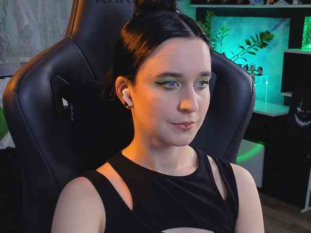 Kira_Li_Lime webcam