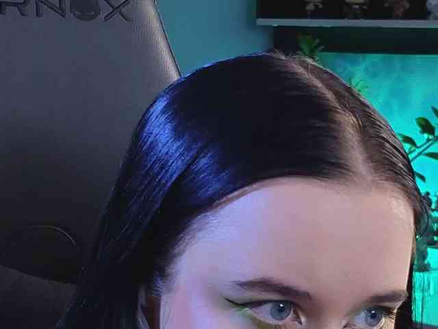 Kira_Li_Lime webcam