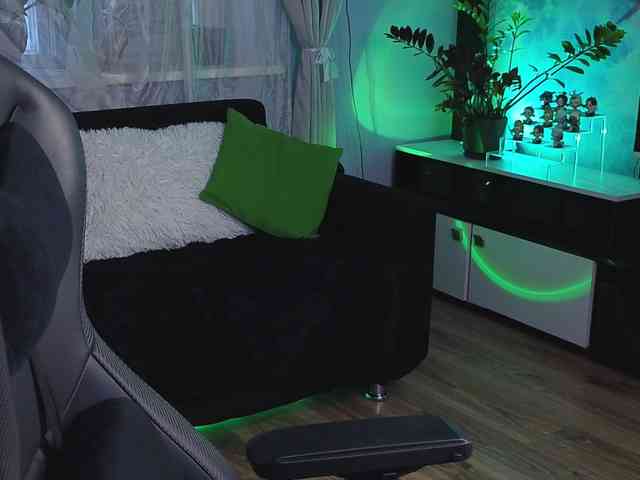 Kira_Li_Lime webcam