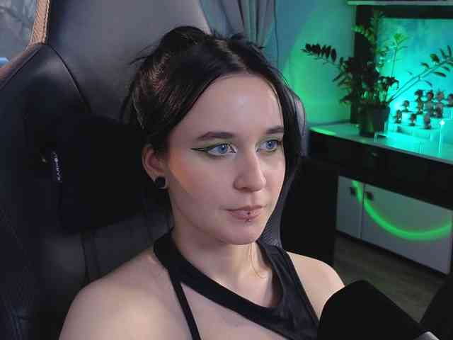Kira_Li_Lime webcam
