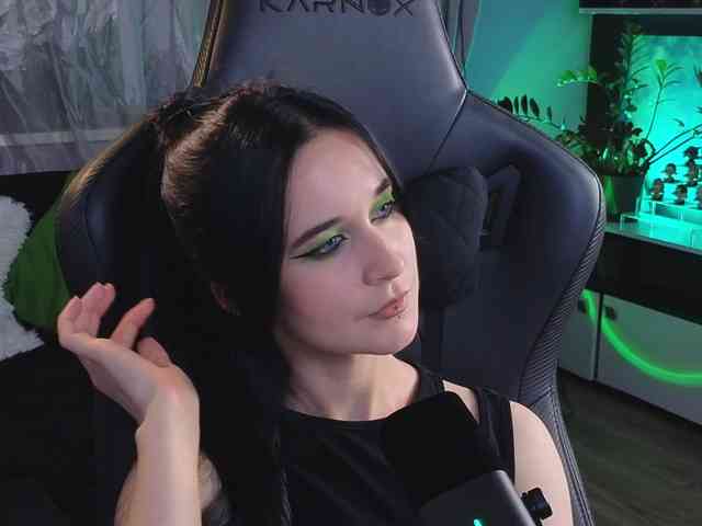 Kira_Li_Lime webcam