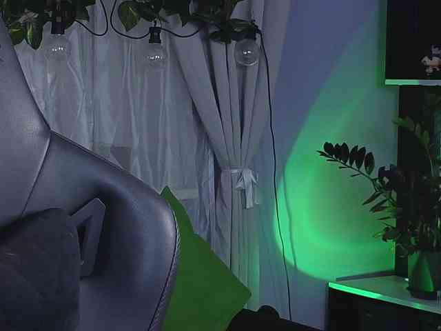 Kira_Li_Lime webcam