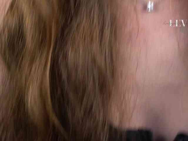 LeverageURAssets webcam