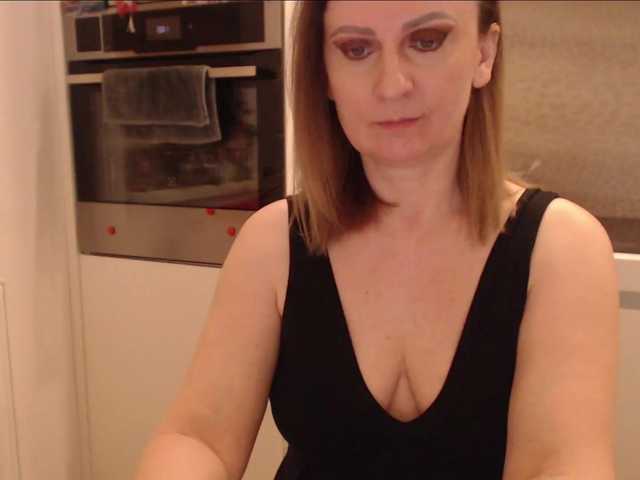 JacquiGray's BongaCams show and profile