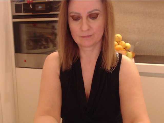 JacquiGray's BongaCams show and profile
