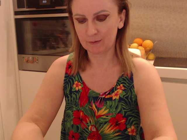 JacquiGray's BongaCams show and profile