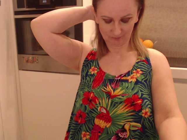 JacquiGray's BongaCams show and profile