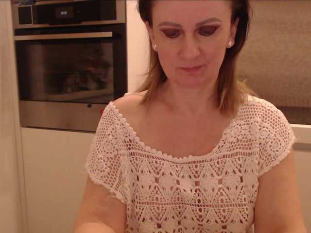 JacquiGray's BongaCams show and profile