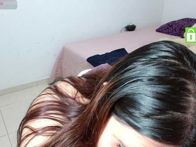 KarlaThompso's BongaCams show and profile