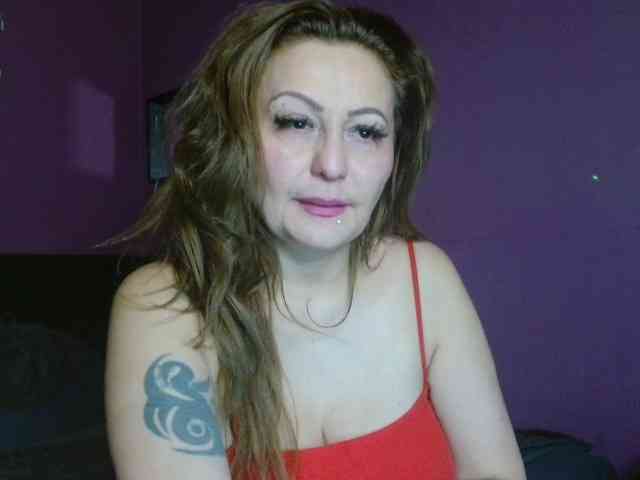 Candy-Presley Candy-Presley