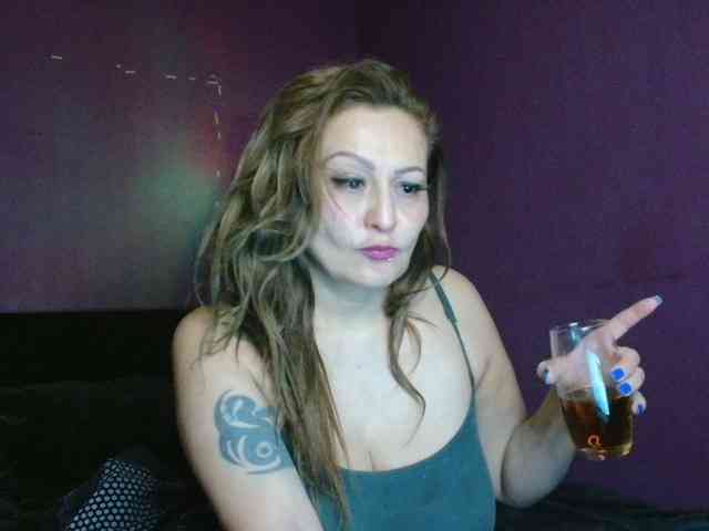 Candy-Presley Candy-Presley