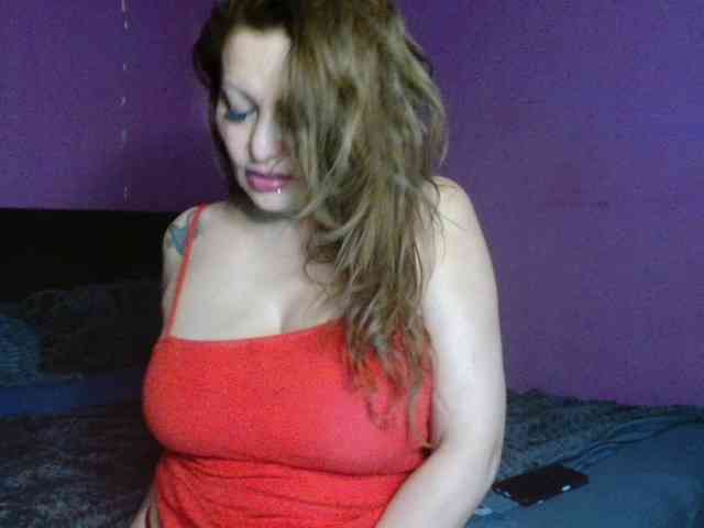 Candy-Presley Candy-Presley