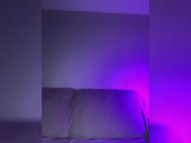 Iris22's BongaCams show and profile