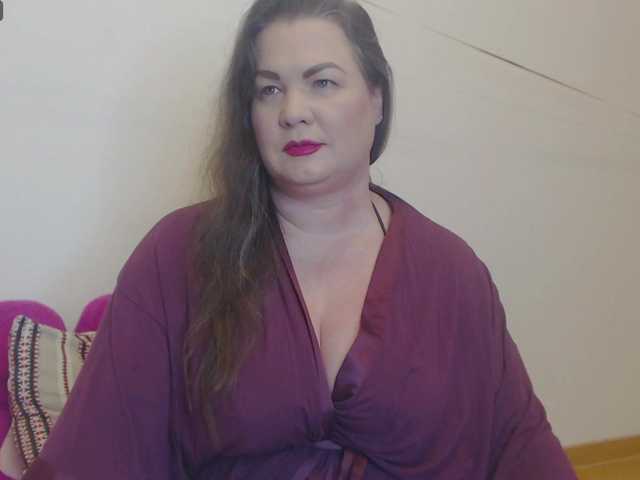 Lady-Adrianna's BongaCams show and profile