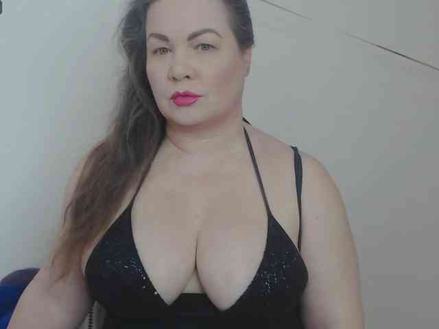 Lady-Adrianna Lady-Adrianna