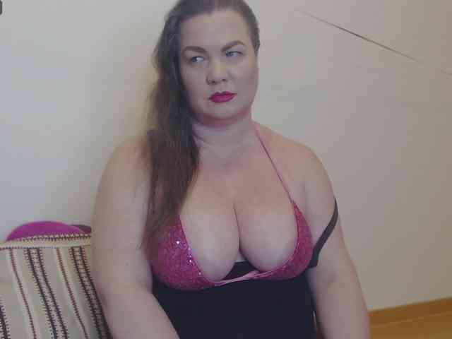 Lady-Adrianna Lady-Adrianna