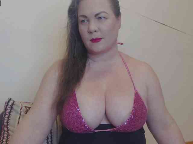 Lady-Adrianna Lady-Adrianna