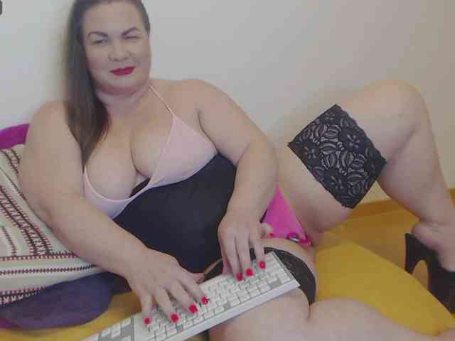 Lady-Adrianna Lady-Adrianna