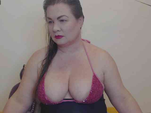 Lady-Adrianna Lady-Adrianna