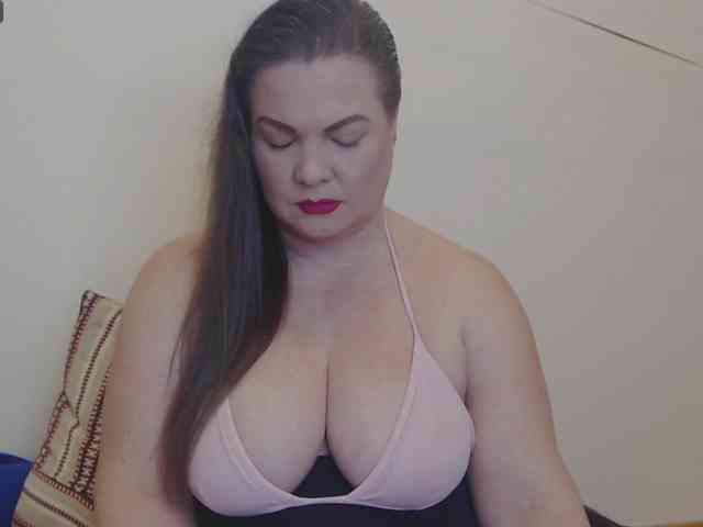 Lady-Adrianna Lady-Adrianna