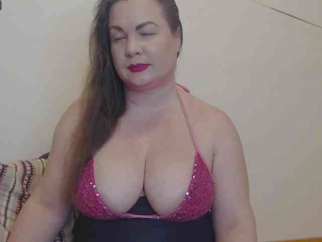 Lady-Adrianna Lady-Adrianna