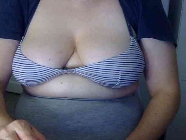 YourDesire36 webcam