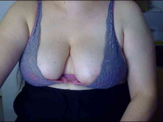 YourDesire36 webcam