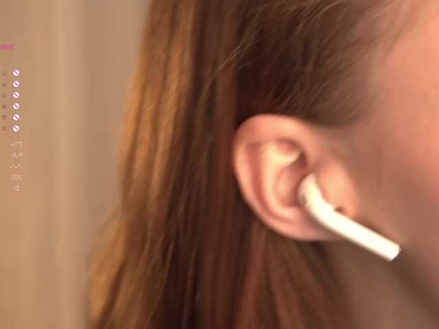 BlackWidow22's BongaCams show and profile