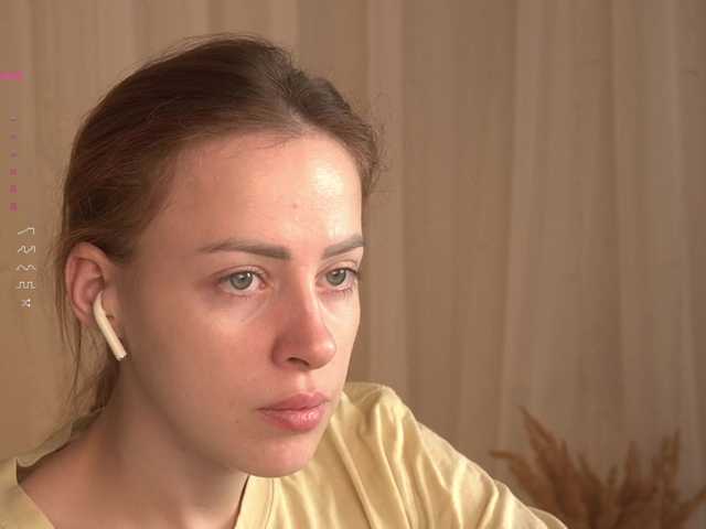 BlackWidow22's BongaCams show and profile