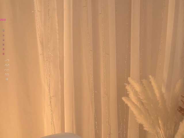 BlackWidow22's BongaCams show and profile