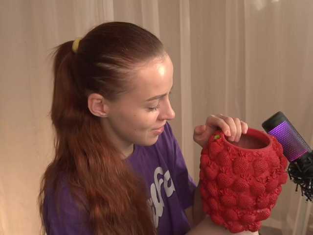 BlackWidow22's BongaCams show and profile