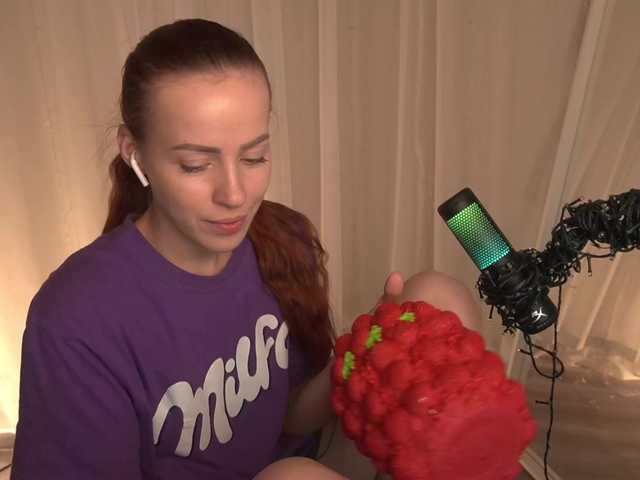 BlackWidow22's BongaCams show and profile