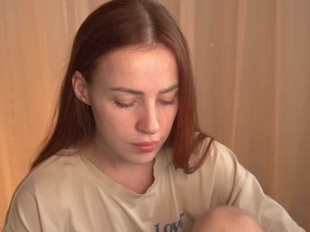 BlackWidow22's BongaCams show and profile