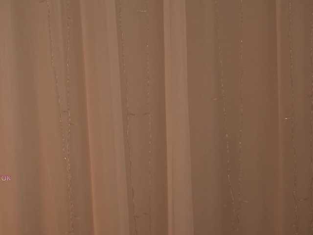 BlackWidow22's BongaCams show and profile