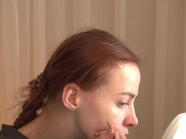 BlackWidow22's BongaCams show and profile