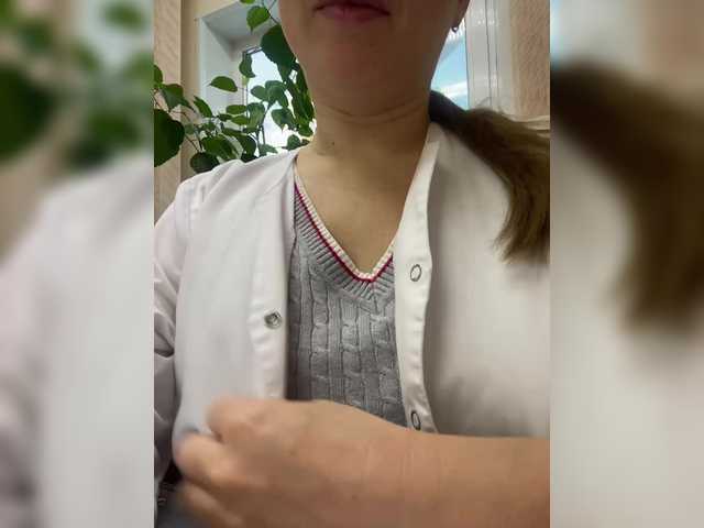 -Jolly-'s BongaCams show and profile