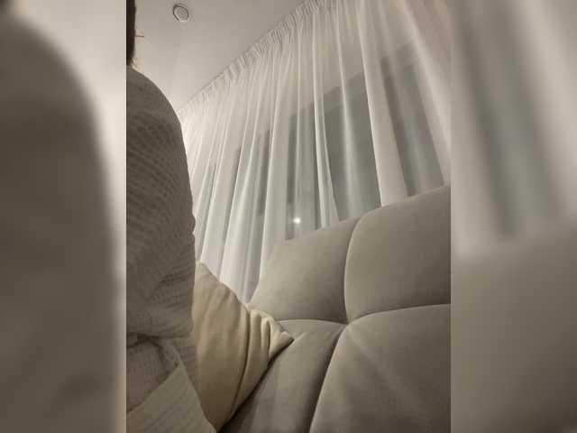 -Jolly-'s BongaCams show and profile