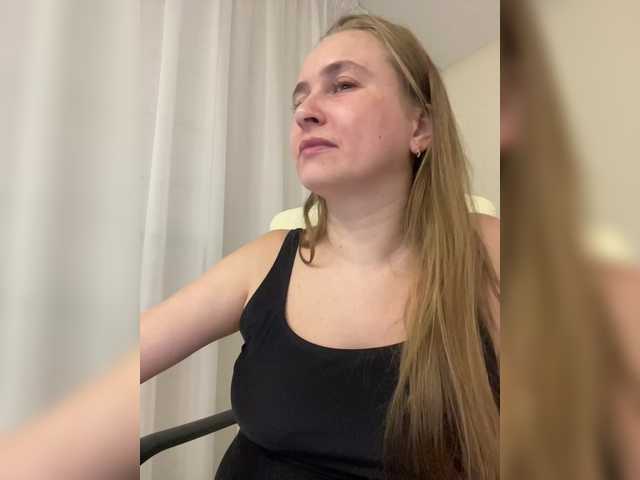 -Jolly-'s BongaCams show and profile