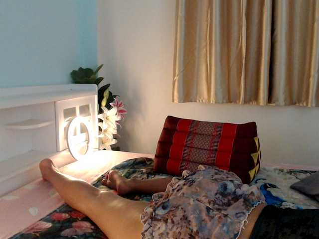 Kinnaree's BongaCams show and profile