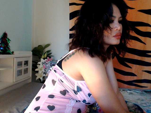 Kinnaree's BongaCams show and profile