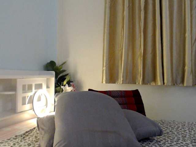 Kinnaree's BongaCams show and profile