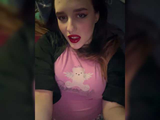 L0lly-D0lly's BongaCams show and profile