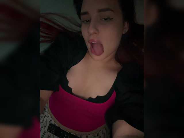 L0lly-D0lly's BongaCams show and profile