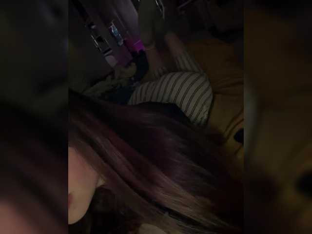 L0lly-D0lly's BongaCams show and profile