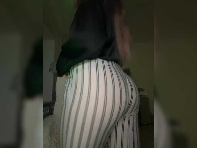 L0lly-D0lly's BongaCams show and profile