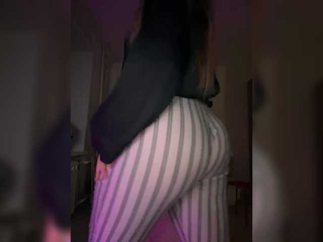 L0lly-D0lly's BongaCams show and profile