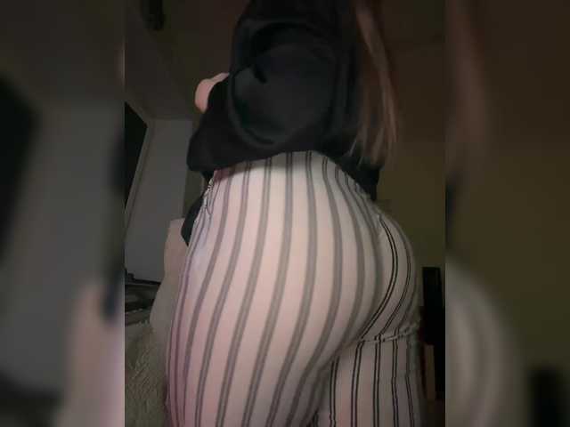 L0lly-D0lly's BongaCams show and profile