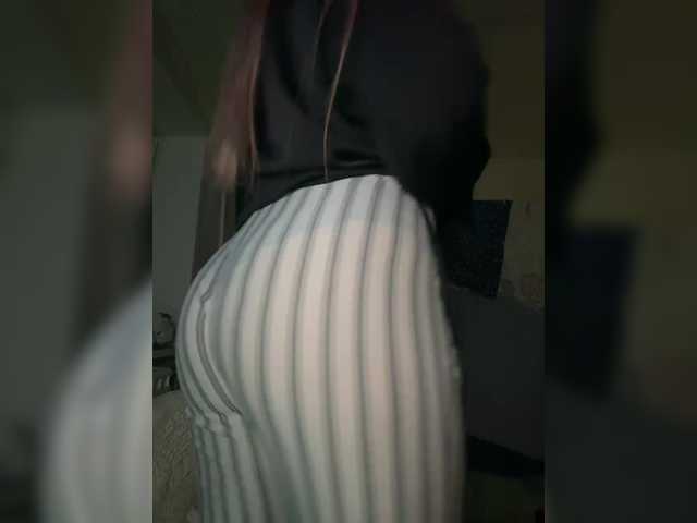 L0lly-D0lly from BongaCams