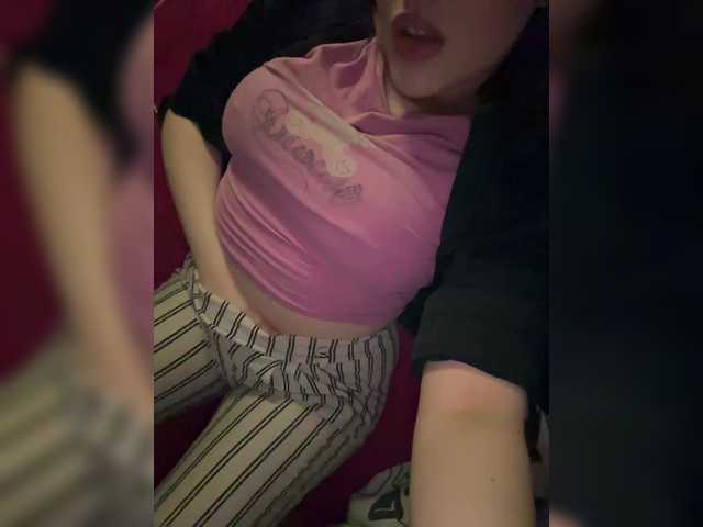 L0lly-D0lly's BongaCams show and profile