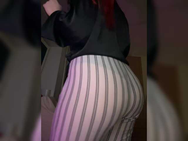 L0lly-D0lly's BongaCams show and profile